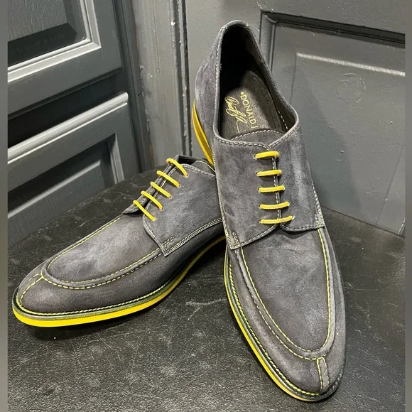 Donald J. Pliner | Shoes | Donald J Pliner Etie Suede Split  display picture 1